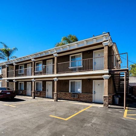 Regency Inn & Suites Downey Exteriör bild